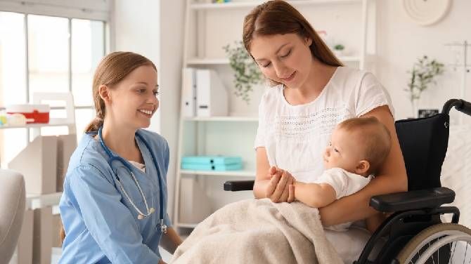 How British Maternity Nurses Support Postnatal Recovery In Families